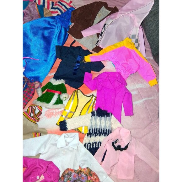 Vintage Barbie & Ken Doll Clothes Bundle 81 piece - Picture 6 of 13